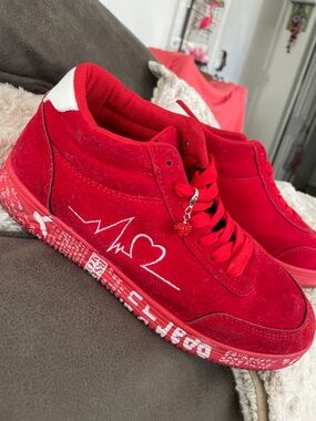 Fashion design sneakers, size 10 women 8 men